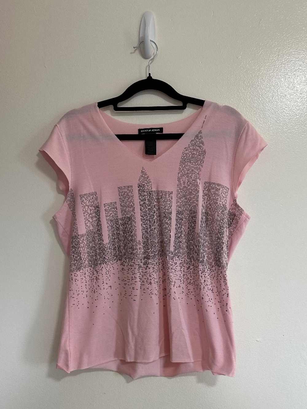 Vintage 2000s DKNY Jeans Cap Sleeve Pink NYC Graphic T-Shirt, Large